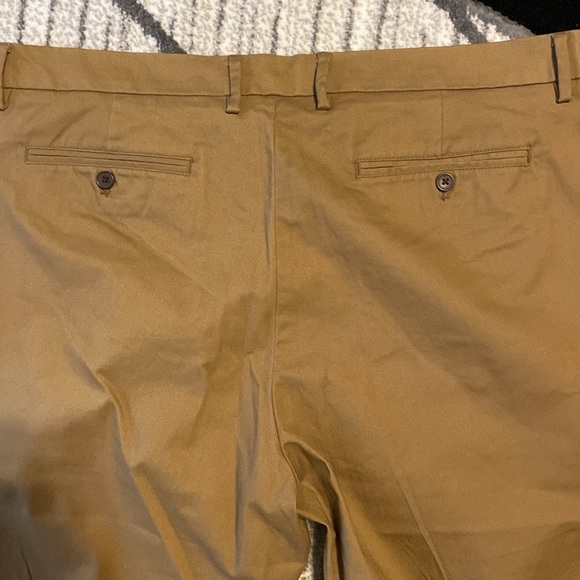 MEN'S OLD NAVY KHAKI STRAIGHT ATHLETIC TAPER BUILT-IN FLEX - SIZE 40x32 - Picture 4 of 5